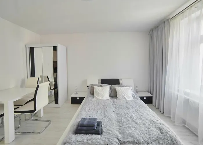 Apartament Lelewela 8